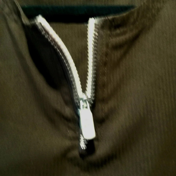 2 Koi Chocolate Brown Scrub Tops w/ Pink/Brown Double Zipper 4 Pockets Sz Medium - Picture 7 of 13